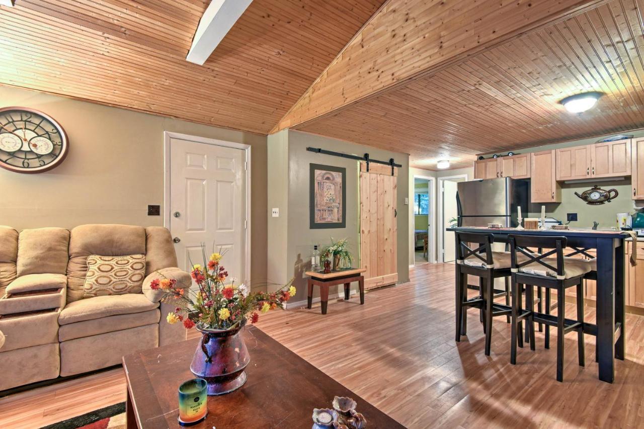 Cozy Arrowhead Lake Home With Sunroom And Pool Access! Pocono Lake Exterior foto